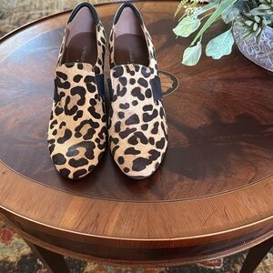 Donald Pliner Calf Hair Wedge 8 EUC NEW